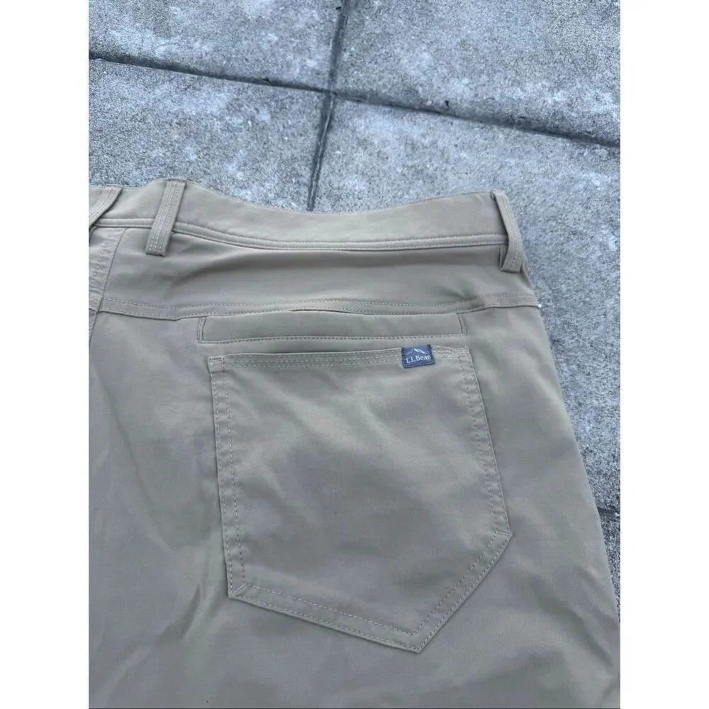 L.L. Bean Shorts Mens 42W Khaki Performance Stretch Nylon Hiking Outdoor Casual